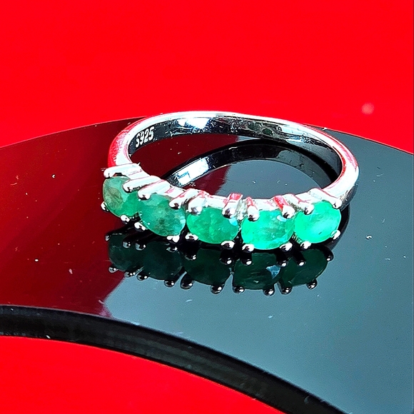 Natural Emerald 4x3mm 925 Sterling Silver Band - Picture 13 of 13